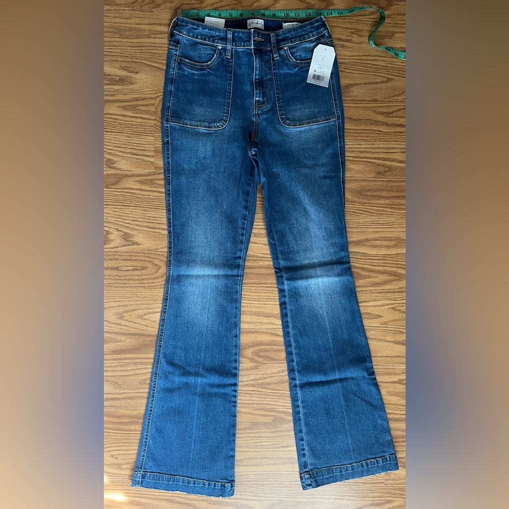 Wonderly Flare Jeans